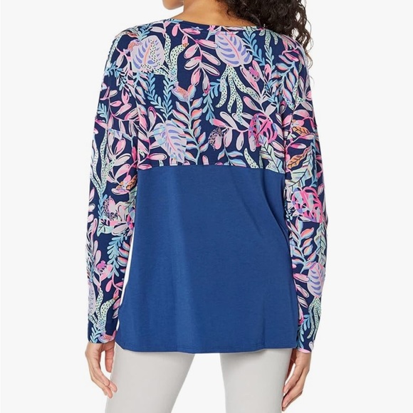 Lilly Pulitzer Finn Top NWT women’s size small colour block custom graphic print - Picture 2 of 16